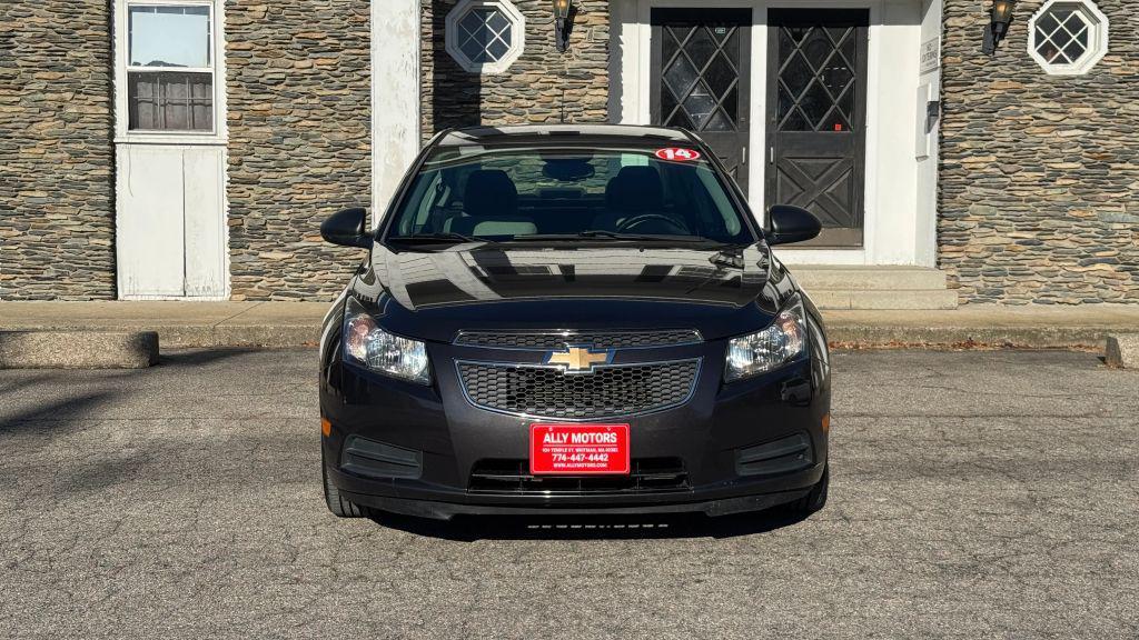used 2014 Chevrolet Cruze car, priced at $7,995