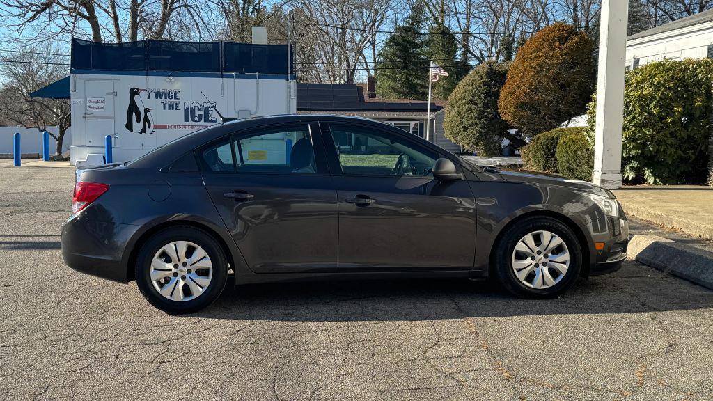 used 2014 Chevrolet Cruze car, priced at $7,995