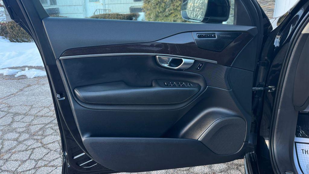 used 2019 Volvo XC90 car, priced at $19,995