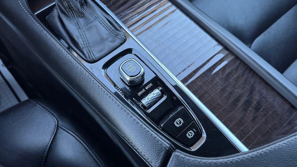 used 2019 Volvo XC90 car, priced at $19,995