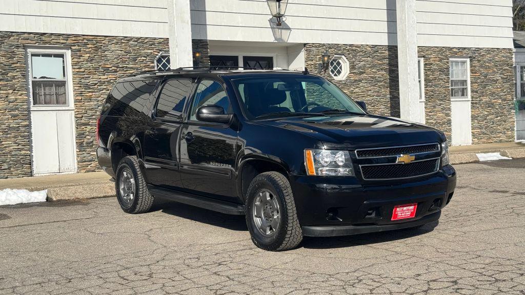 used 2013 Chevrolet Suburban car, priced at $10,999