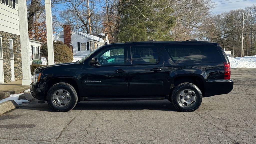 used 2013 Chevrolet Suburban car, priced at $10,999