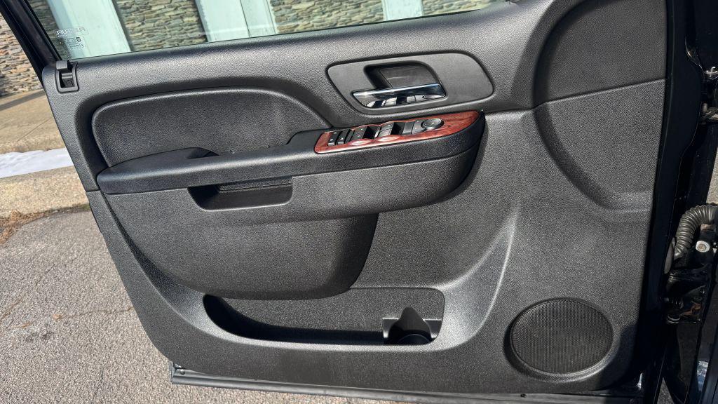 used 2013 Chevrolet Suburban car, priced at $10,999