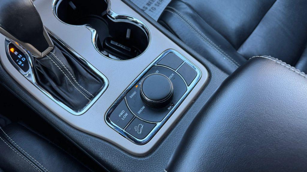 used 2016 Jeep Grand Cherokee car, priced at $16,999