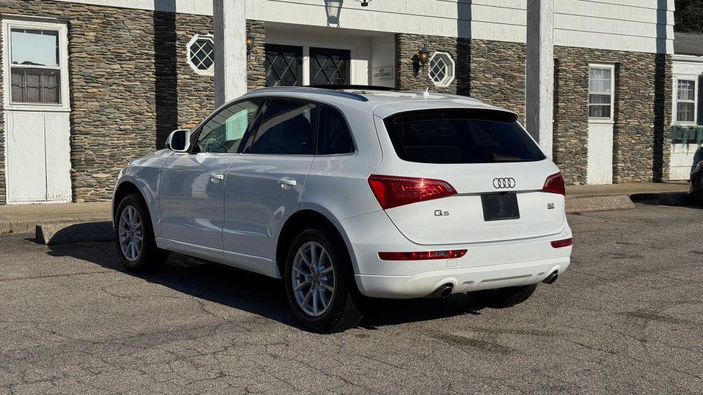 used 2009 Audi Q5 car, priced at $10,995