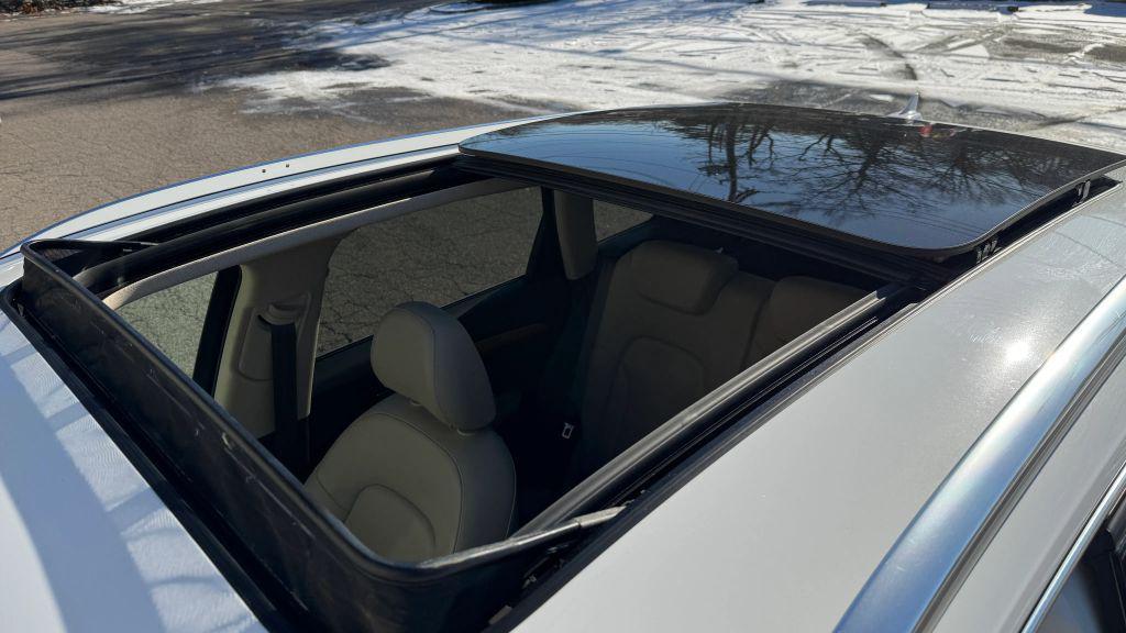 used 2009 Audi Q5 car, priced at $10,995