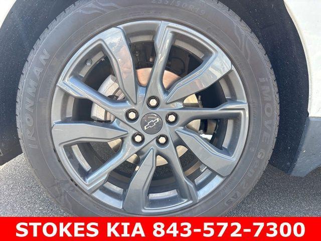 used 2022 Chevrolet Equinox car, priced at $18,999
