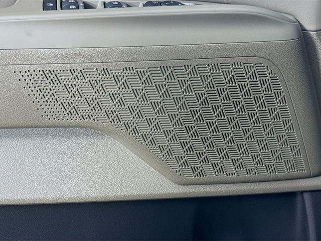 new 2026 Kia Carnival Hybrid car, priced at $44,650