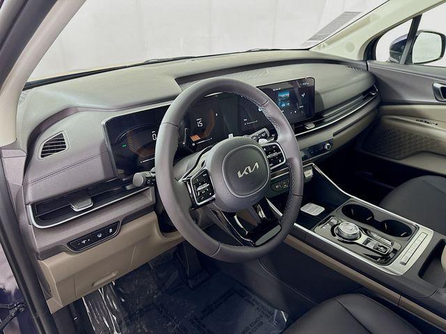 new 2026 Kia Carnival Hybrid car, priced at $44,650