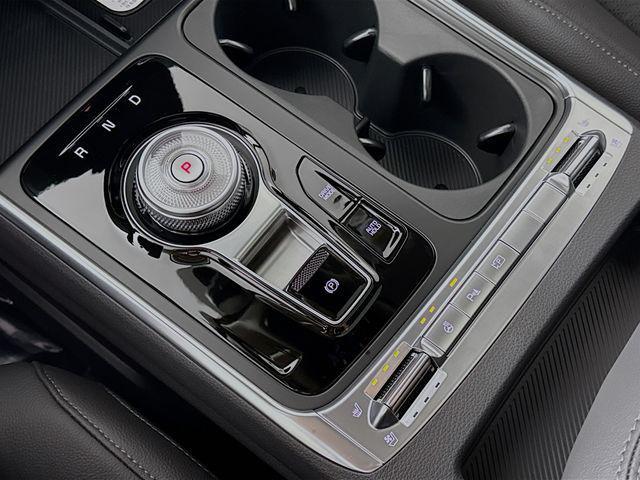 new 2026 Kia Carnival Hybrid car, priced at $55,514