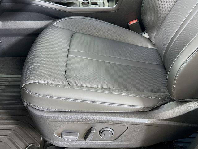 new 2025 Kia Sorento car, priced at $39,169