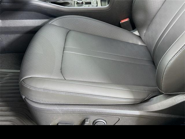 new 2025 Kia Sorento car, priced at $40,169