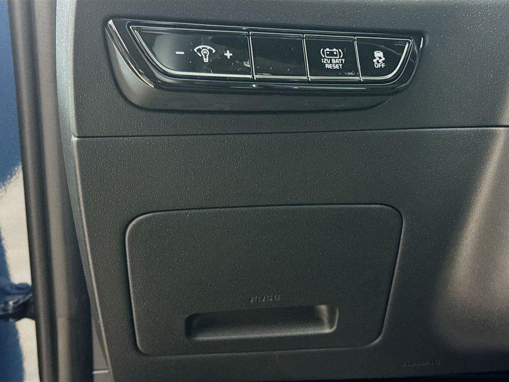 new 2026 Kia Niro car, priced at $31,125
