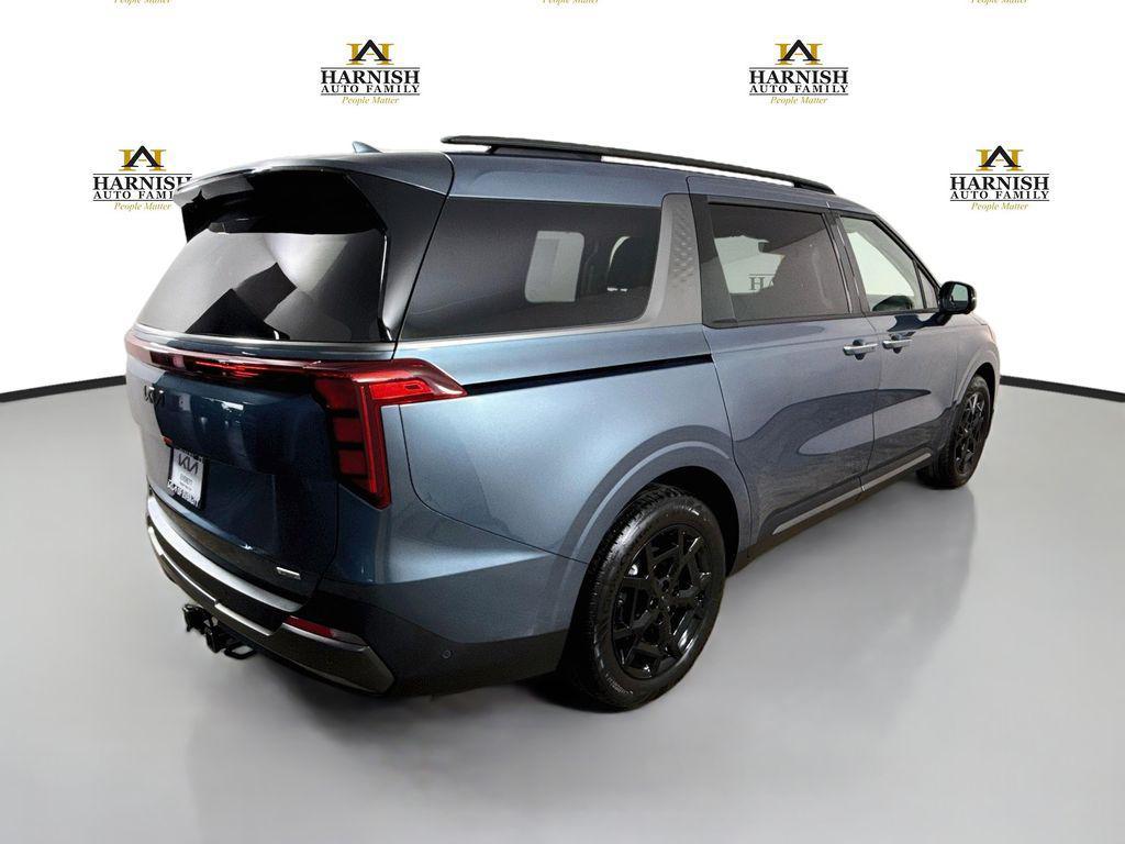 new 2027 Kia Carnival Hybrid car, priced at $52,670