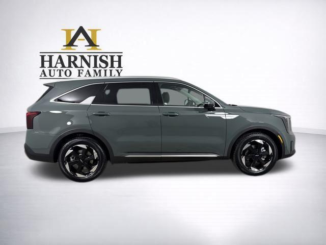 new 2026 Kia Sorento Hybrid car, priced at $42,230