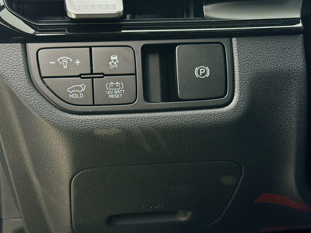 new 2026 Kia Sportage Hybrid car, priced at $39,025