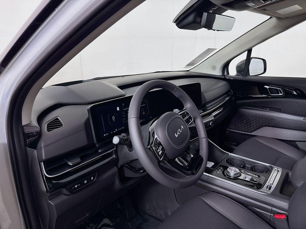 new 2026 Kia Carnival Hybrid car, priced at $53,599