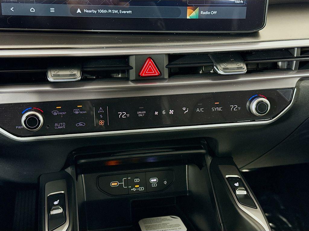 new 2026 Kia Sorento Hybrid car, priced at $40,125