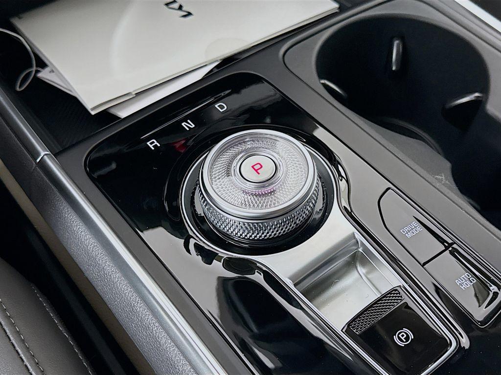new 2026 Kia Carnival Hybrid car, priced at $44,800
