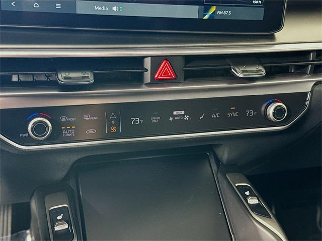 new 2026 Kia Sorento Plug-In Hybrid car, priced at $52,445