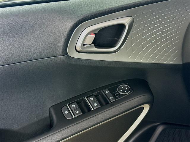new 2025 Kia Soul car, priced at $23,050