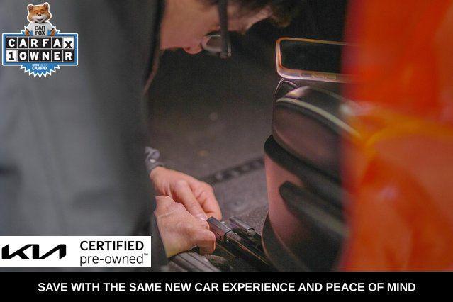 used 2024 Kia Sorento car, priced at $27,237