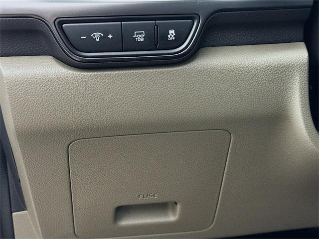 new 2026 Kia Carnival Hybrid car, priced at $42,825