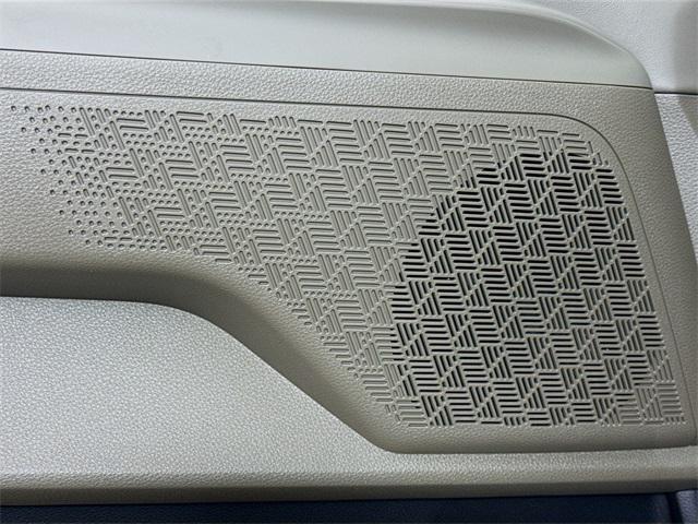 new 2026 Kia Carnival Hybrid car, priced at $42,825