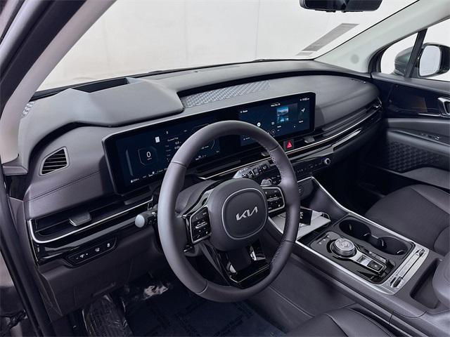 new 2026 Kia Carnival Hybrid car, priced at $53,650