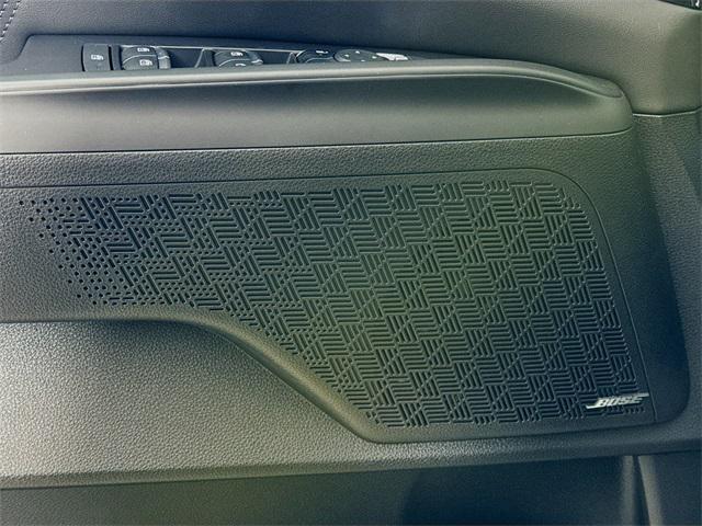 new 2026 Kia Carnival Hybrid car, priced at $53,650