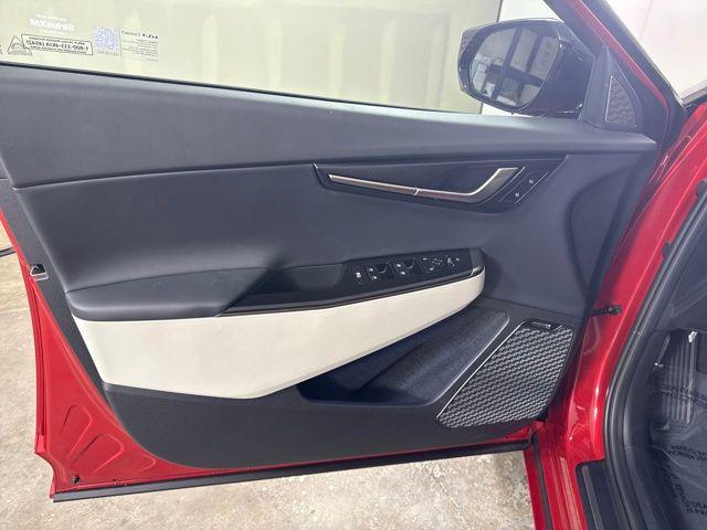 new 2025 Kia EV6 car, priced at $48,559