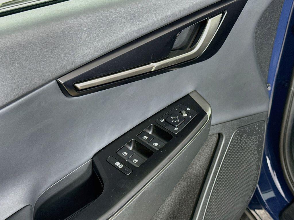 new 2026 Kia EV6 car, priced at $40,295