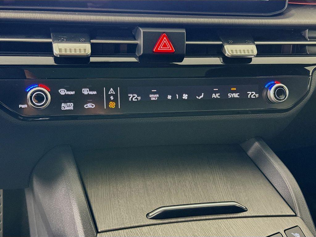 new 2026 Kia Sportage Plug-In Hybrid car, priced at $47,545