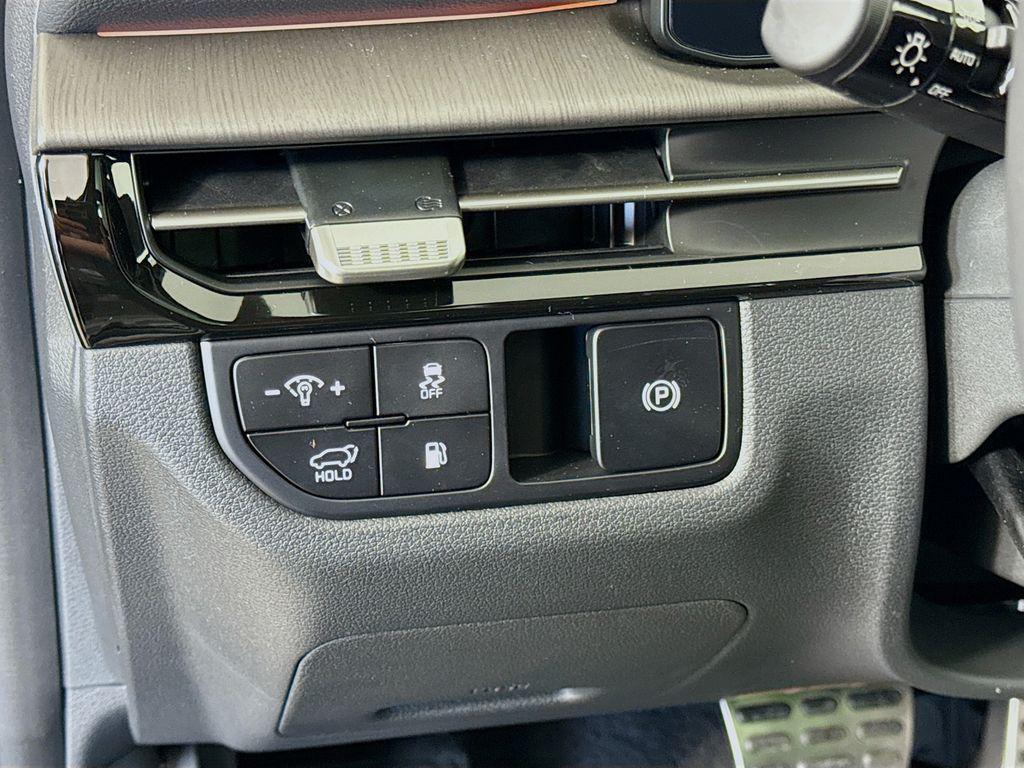 new 2026 Kia Sportage Plug-In Hybrid car, priced at $47,545