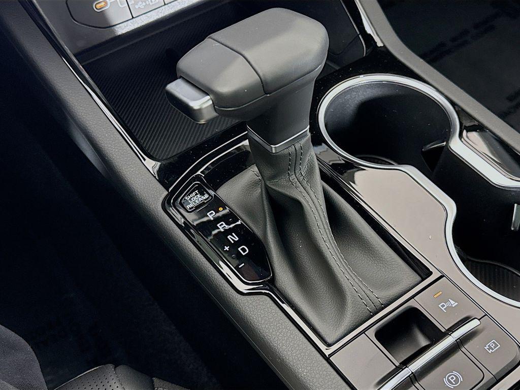new 2026 Kia K5 car, priced at $33,460