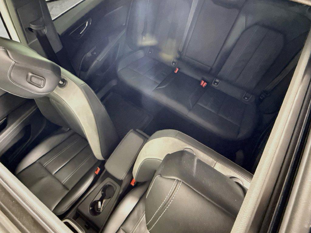 Audi e-tron view 22