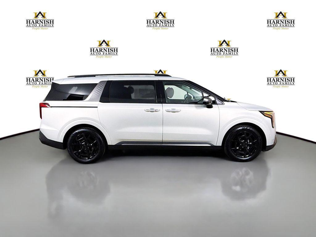 new 2026 Kia Carnival Hybrid car, priced at $53,599