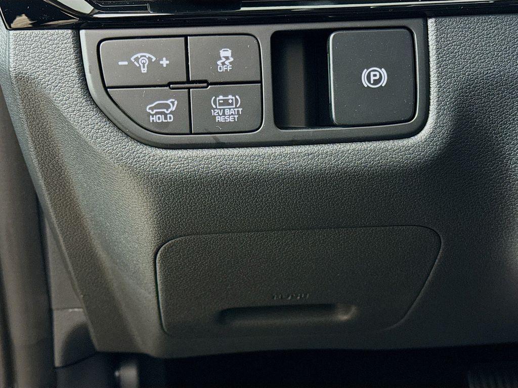 new 2026 Kia Sportage Hybrid car, priced at $38,590