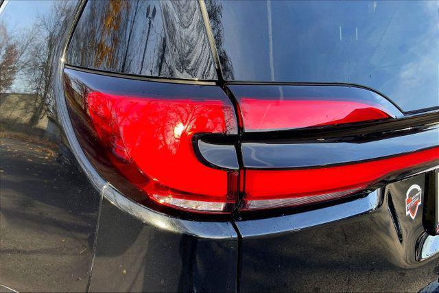 used 2021 Chrysler Pacifica Hybrid car, priced at $25,597