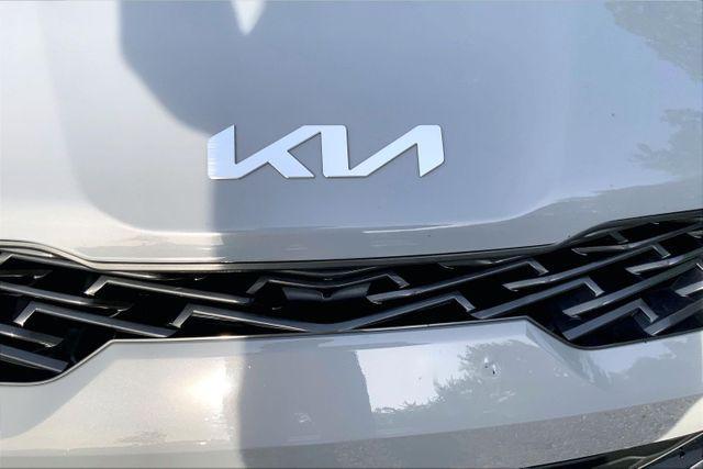 used 2023 Kia K5 car