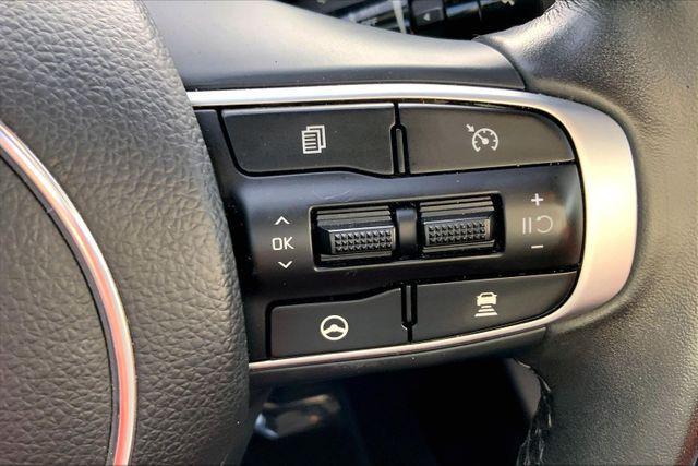 used 2023 Kia K5 car