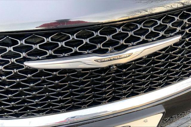 used 2021 Chrysler Pacifica car, priced at $21,997