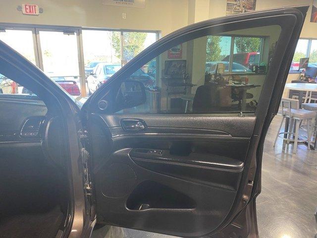 used 2021 Jeep Grand Cherokee car, priced at $15,495