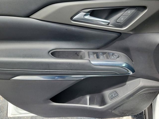 used 2024 Chevrolet Traverse car, priced at $33,995