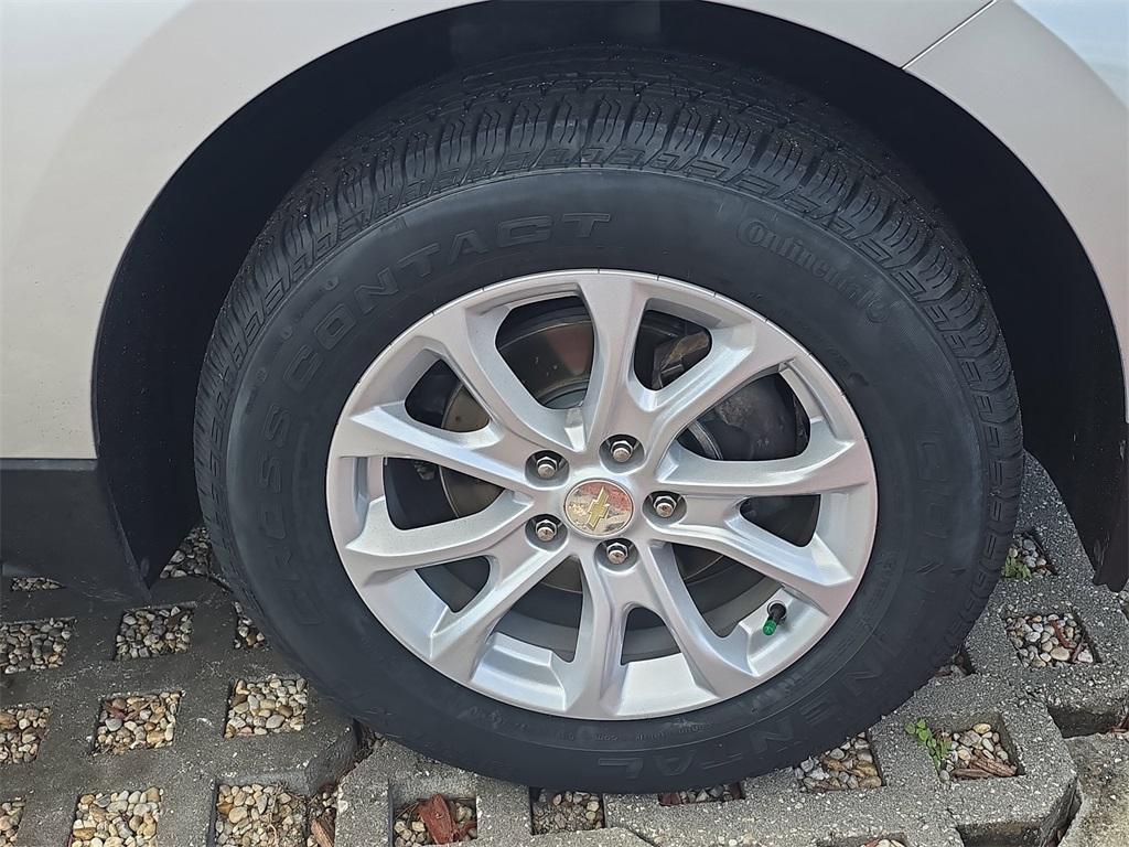 used 2021 Chevrolet Equinox car, priced at $15,445