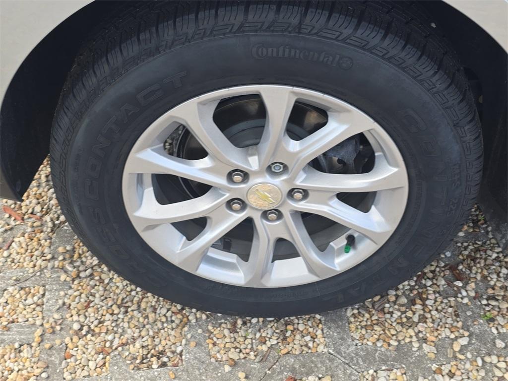 used 2021 Chevrolet Equinox car, priced at $15,445