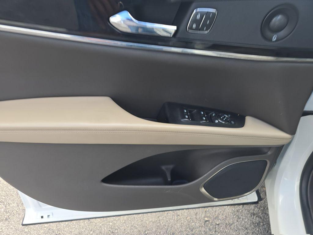 used 2021 Lincoln Nautilus car, priced at $26,831