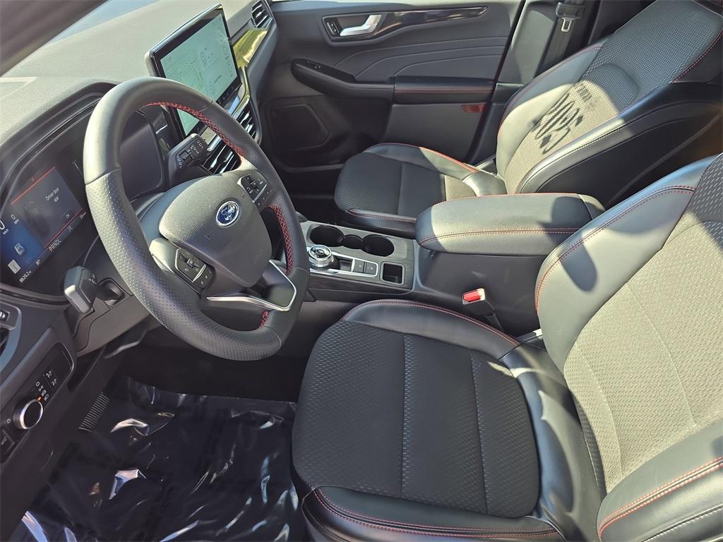 used 2025 Ford Escape car, priced at $24,974
