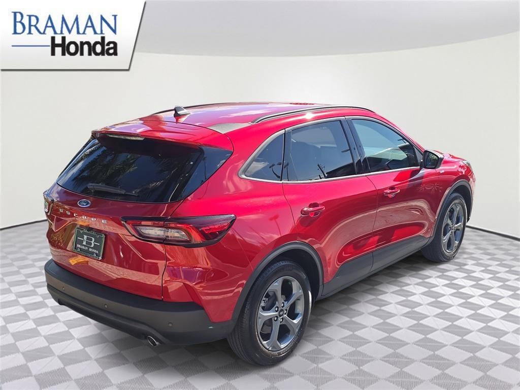 used 2025 Ford Escape car, priced at $24,974