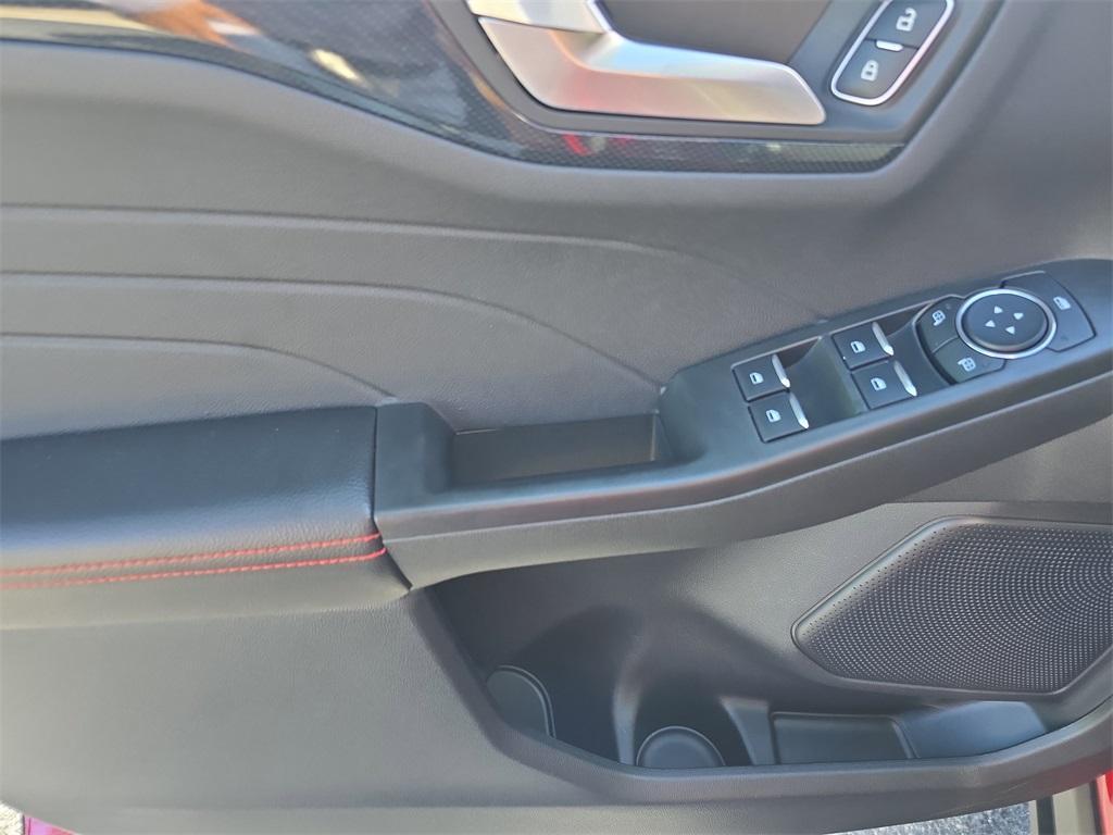 used 2025 Ford Escape car, priced at $24,974